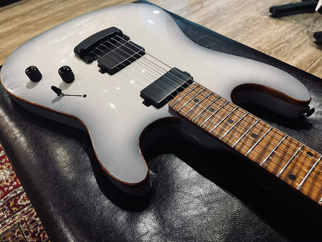 Ernie Ball Music Man Sabre Snowy White