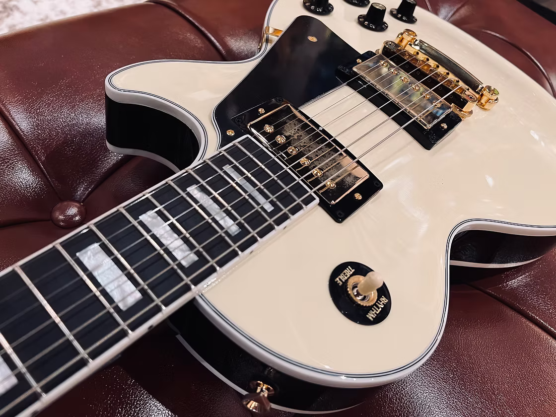 Gibson Les Paul Custom 70s Buttercream