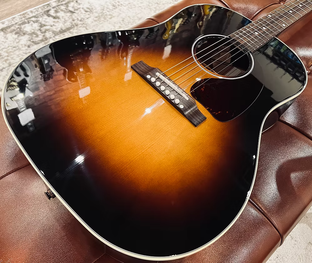 Gibson J-45 Standard Vintage Sunburst