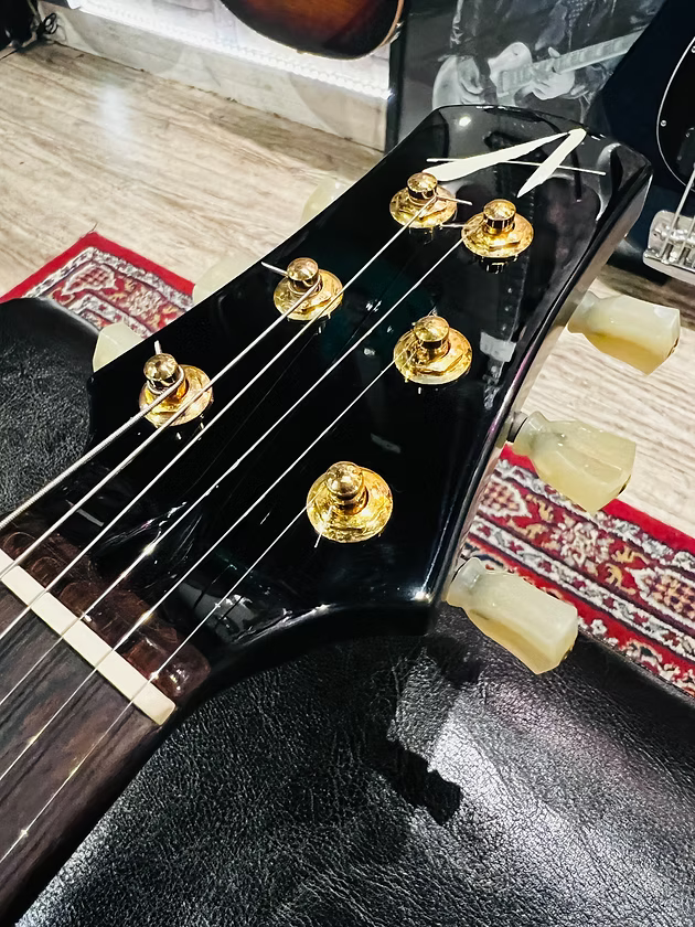 [Pre Owned] Tom Anderson Bobcat in Black with Binding (Shorty)