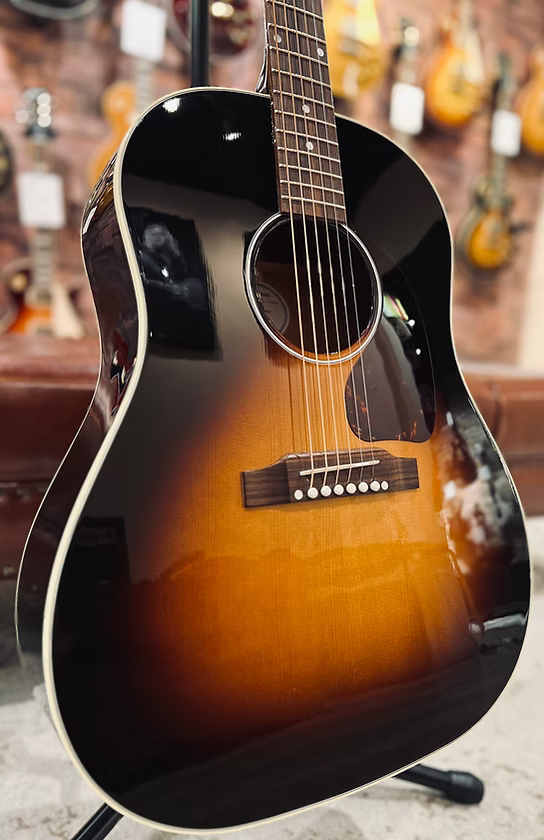 Gibson J-45 Standard Vintage Sunburst