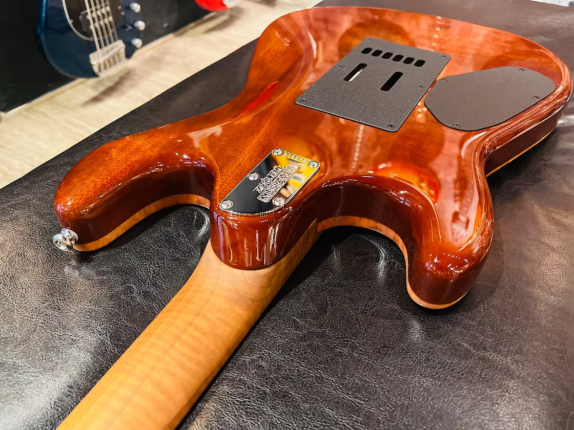 Ernie Ball Music Man Sabre Honey Suckle