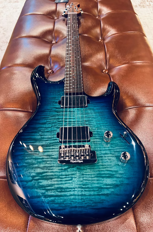 Ernie Ball Music Man Luke 4 HH Blue Dream