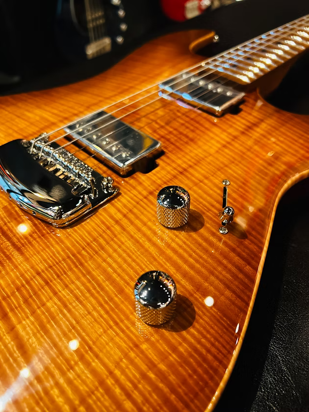 Ernie Ball Music Man Sabre Honey Suckle