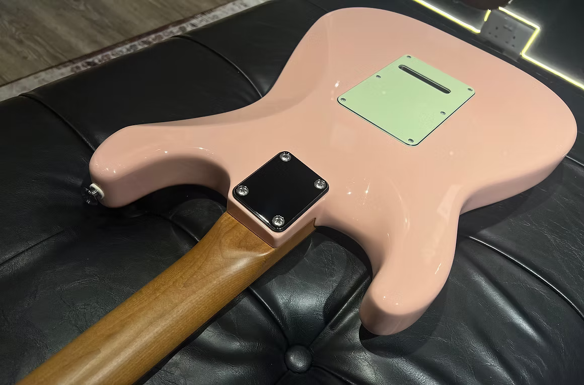 Suhr Classic S Dealer Select Shell Pink