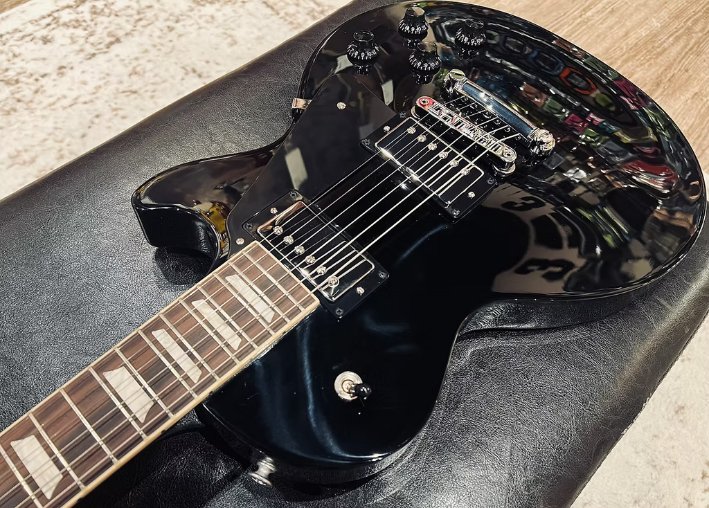 Gibson Studio Ebony