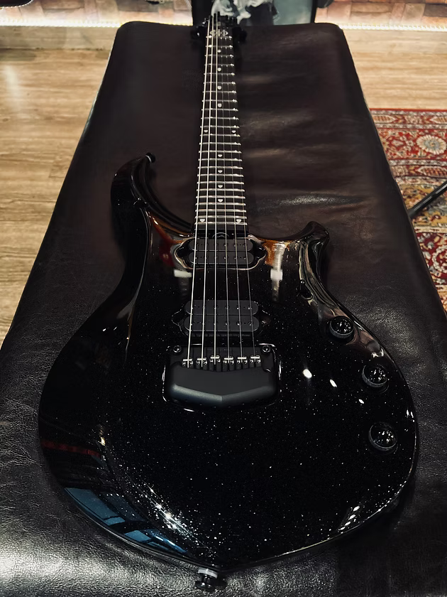 Ernie Ball Music Man Majesty Black Frost