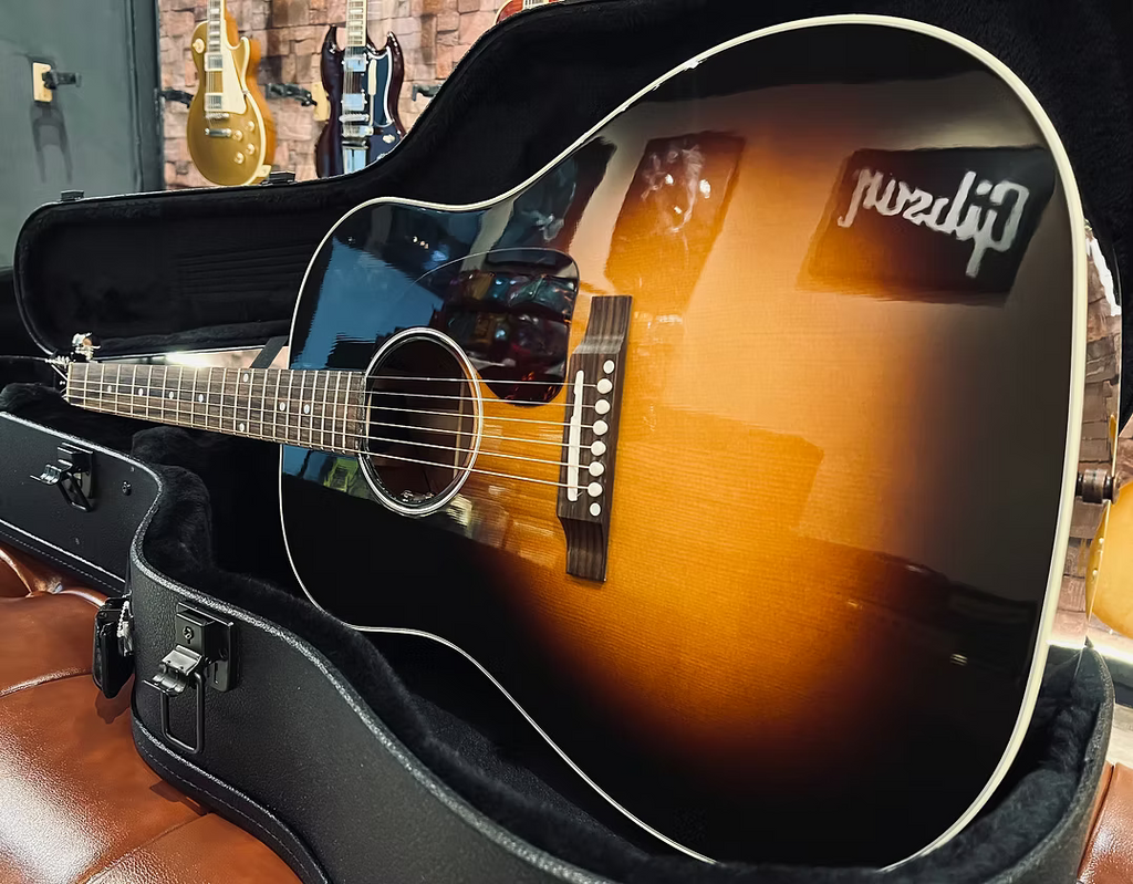 Gibson J-45 Standard Vintage Sunburst