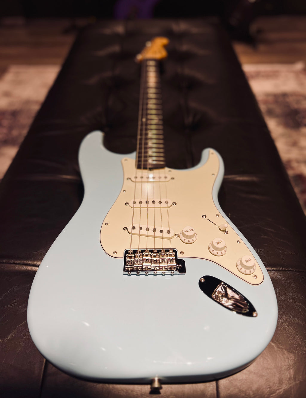 Fender Japan Traditional  60s Stratocaster Daphne Blue
