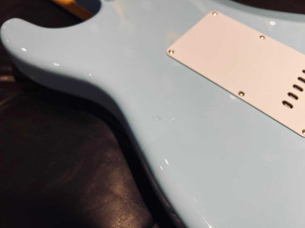 Fender Japan Traditional  60s Stratocaster Daphne Blue