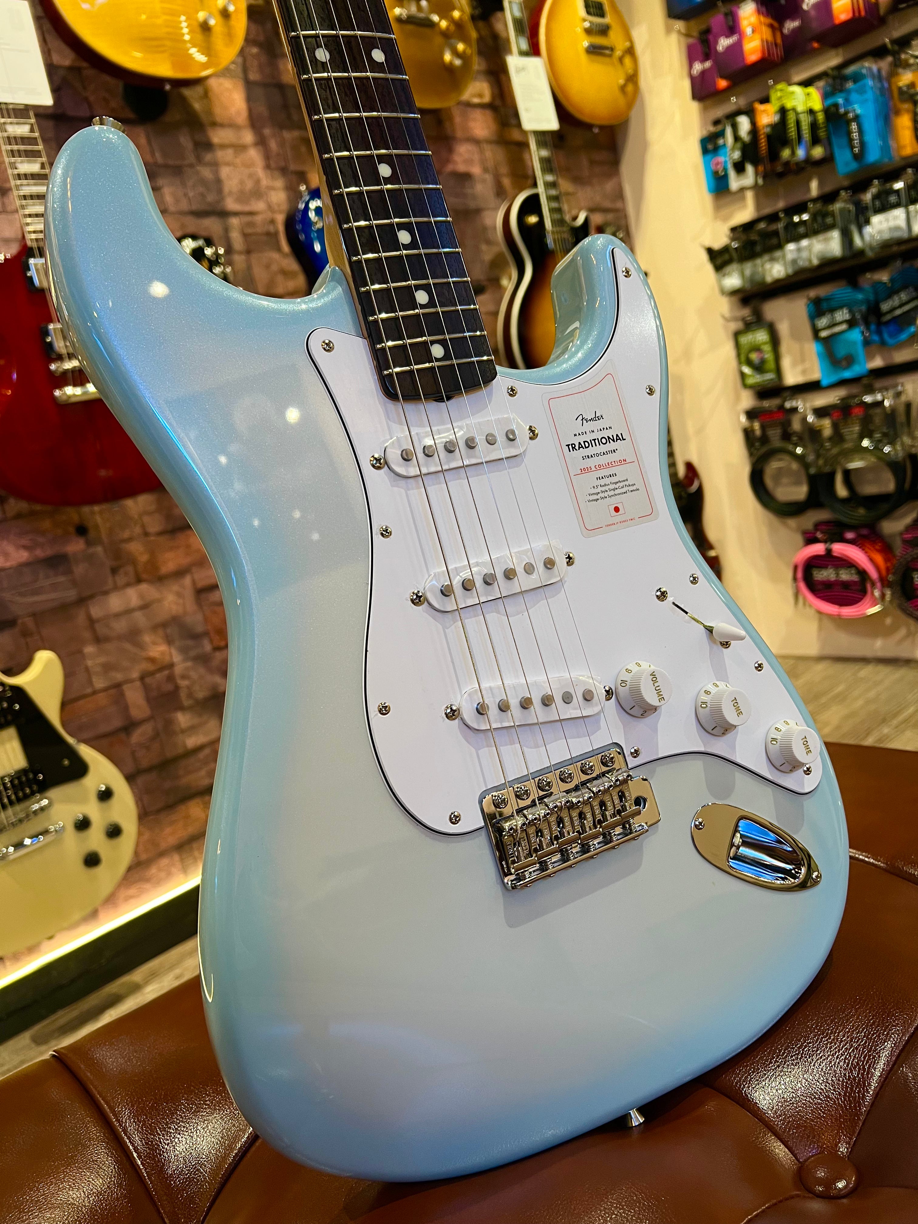 Fender Japan 60s Stratocaster Stardust Blue