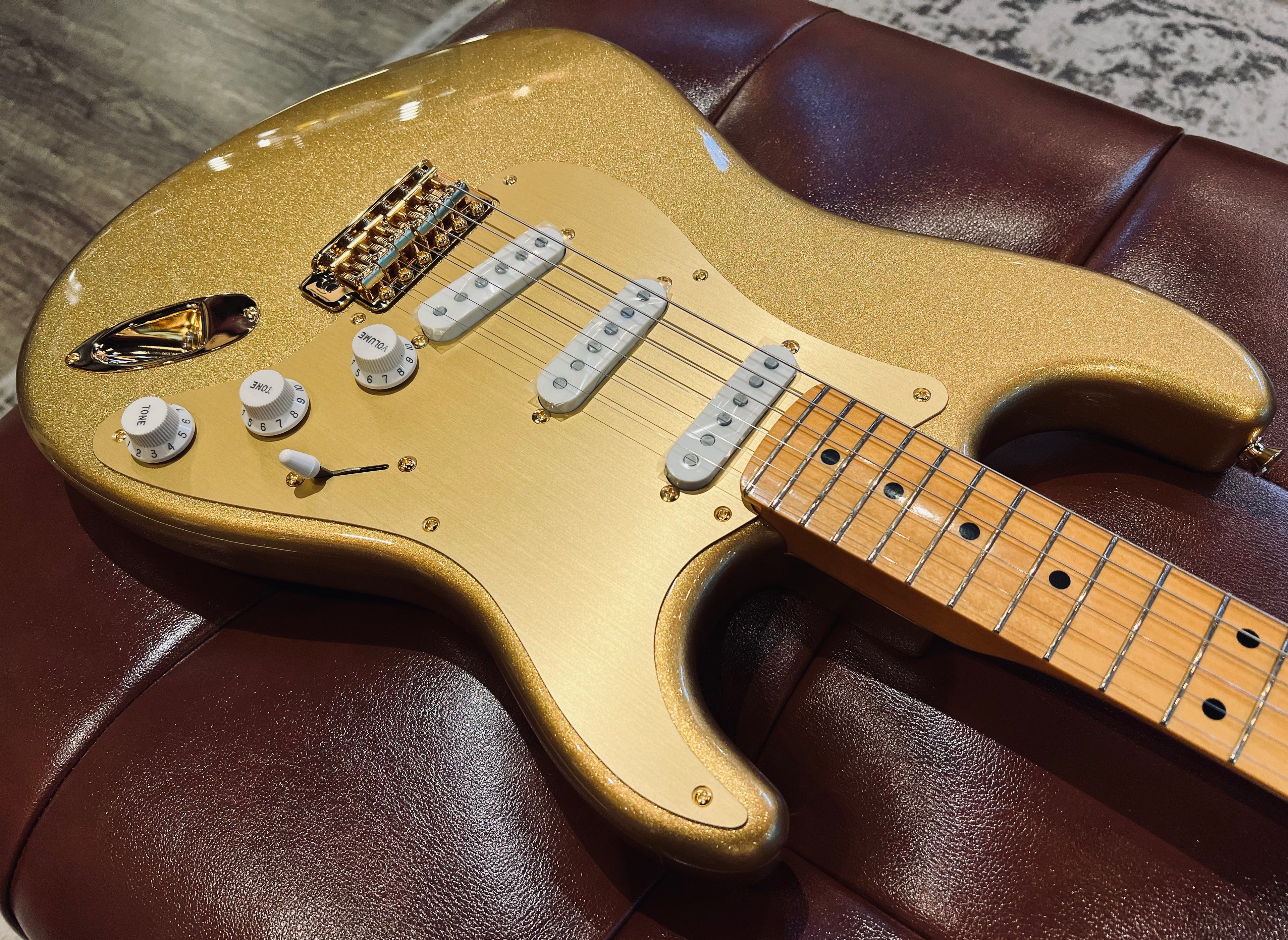 Fender FSR Aztec Gold