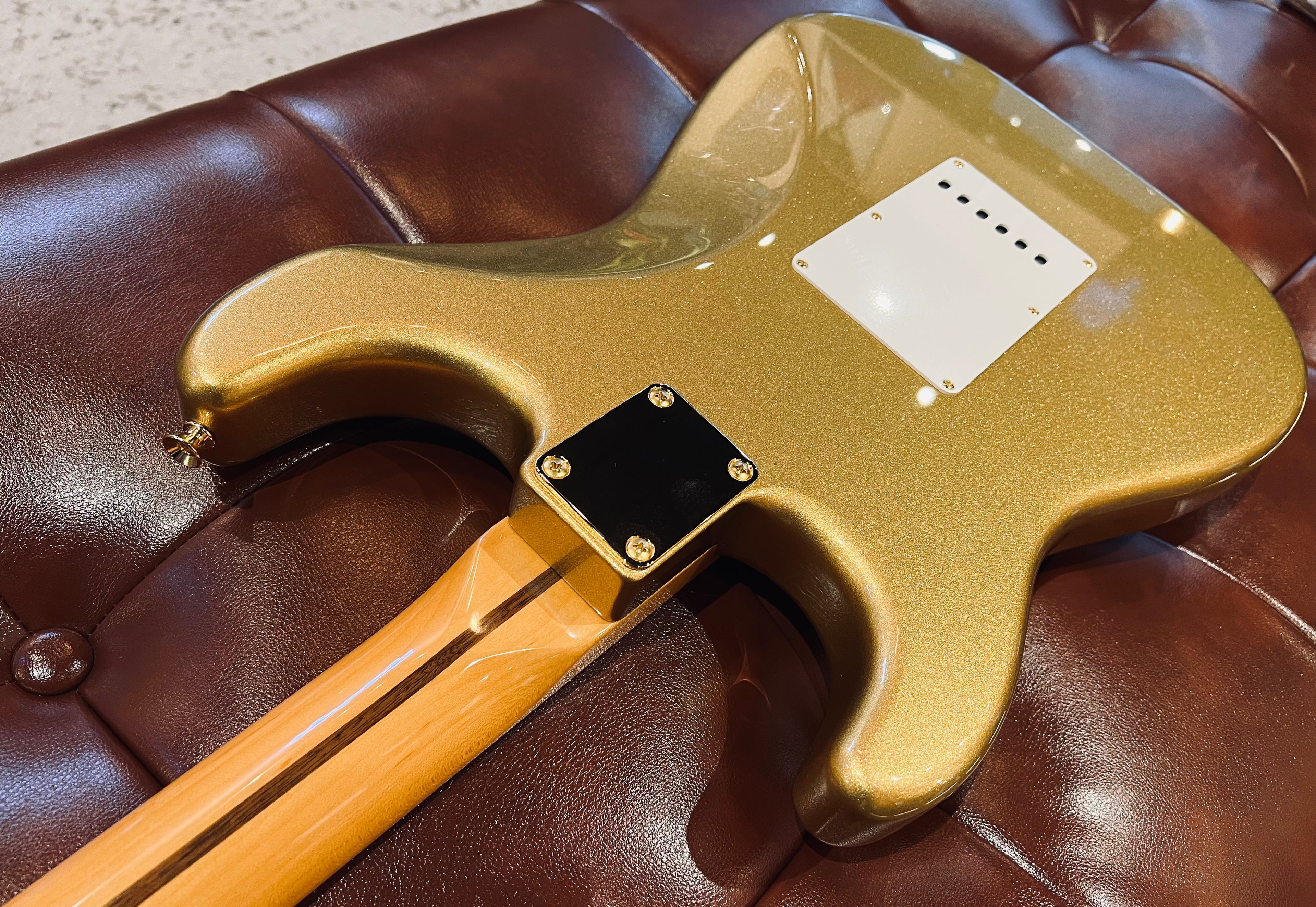 Fender FSR Aztec Gold