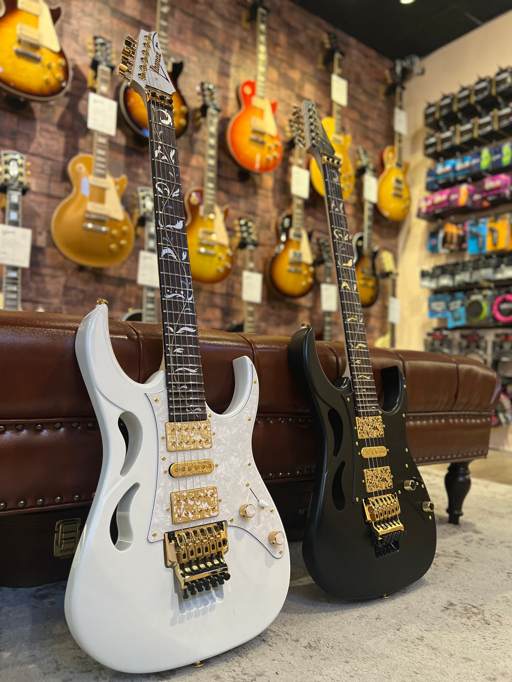 Ibanez PIA Stallion White