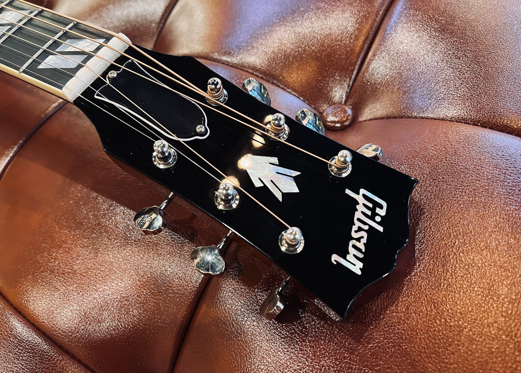 Gibson Hummingbird Custom Koa/Carpathian Spruce Honeyburst