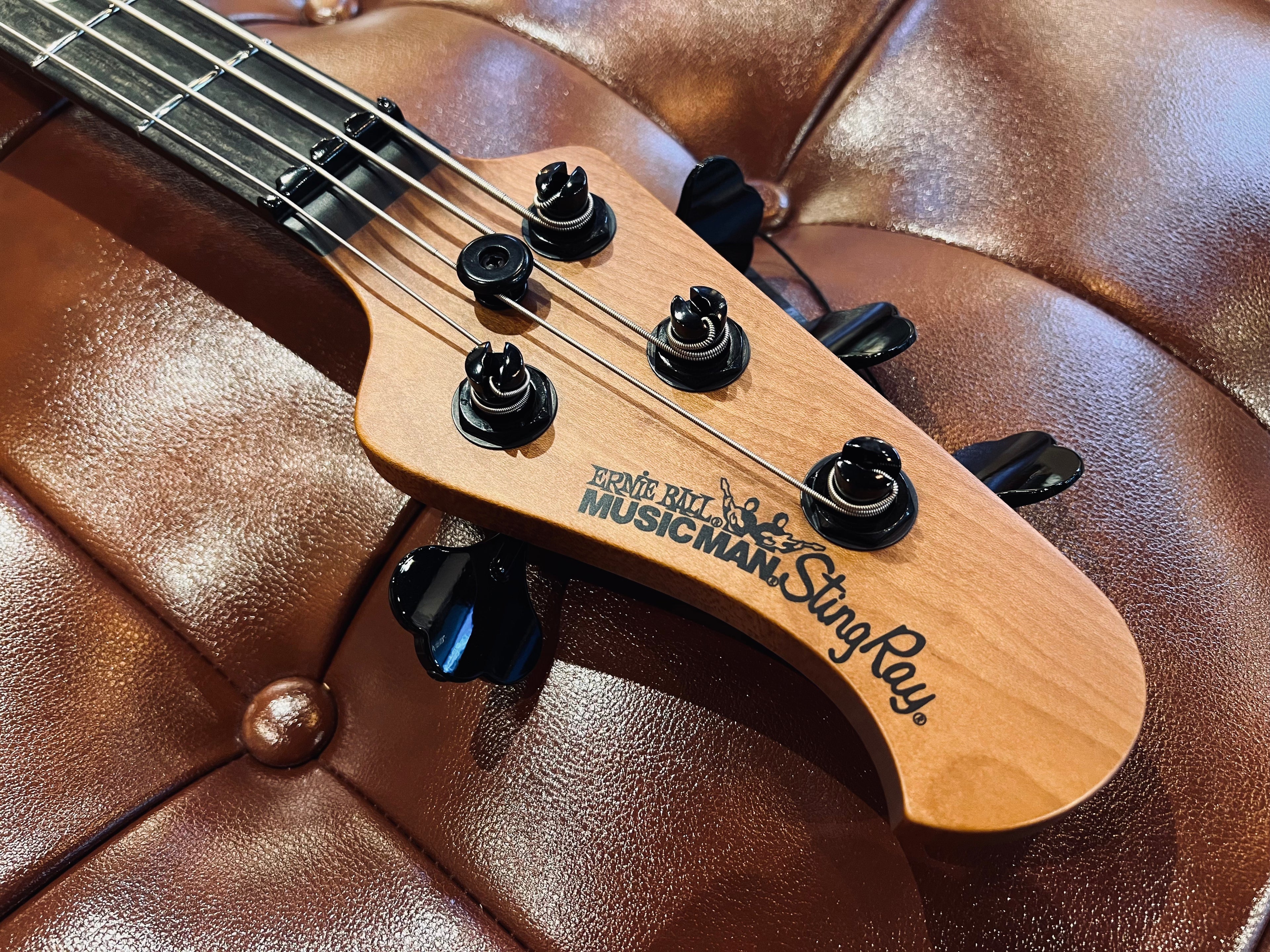 Ernie Ball Music Man Stringray 4 H Faded Vintageburst