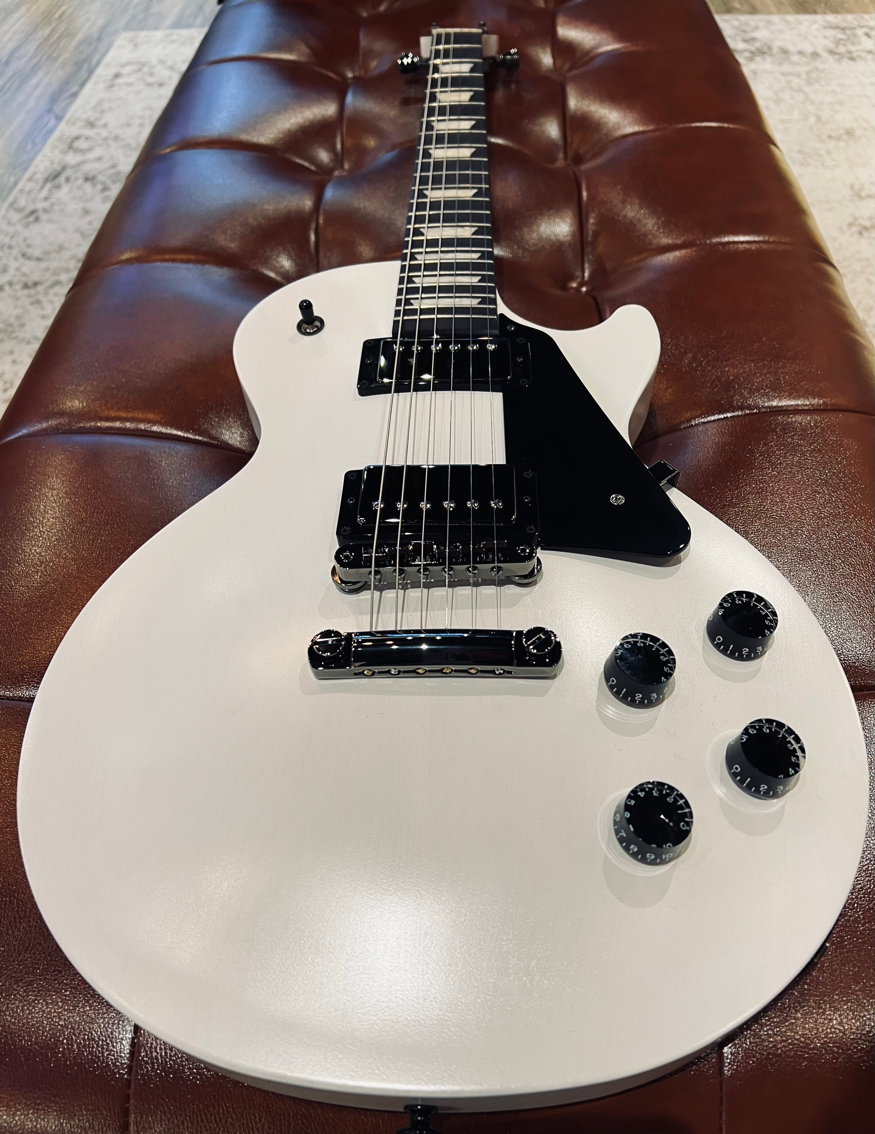 Gibson Les Paul Studio Modern Worn White